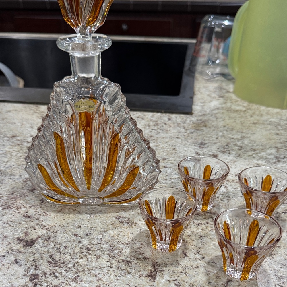 Elegant Crystal Decanter Set with Amber Accents